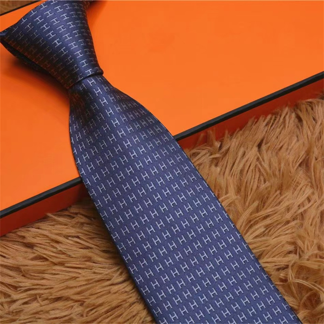 2024SSFashions Mens Printed 100% Tie Silk Necktie black blue Aldult Jacquard Solid Wedding Business Woven Design Hawaii Neck Ties with box66