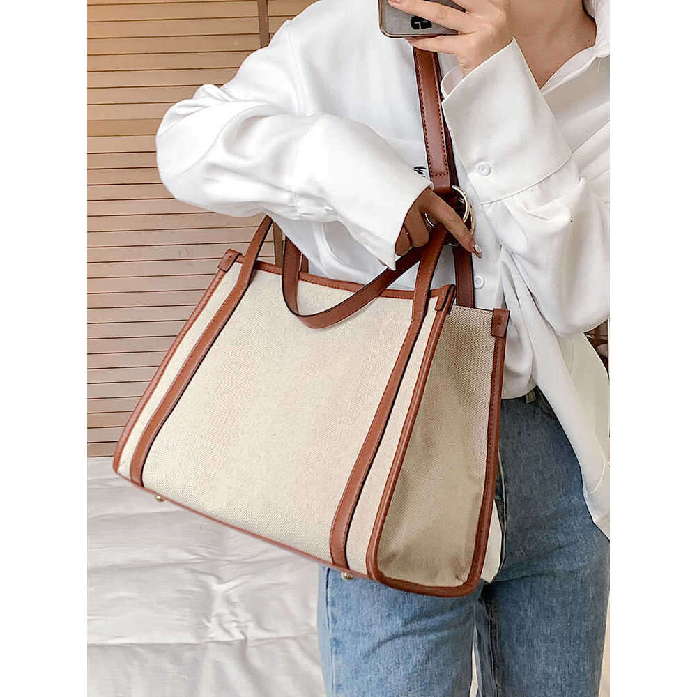Designer Canvas Handbags for Women Autumn Winter Large Capacity ShoulderCrossbody Bags Fashion Commuting Tote Bag