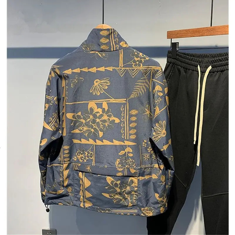 Versatile Patchwork fashionable loose mens workwear jacket for autumn and winter casual fashion stand up collar jacket 241127