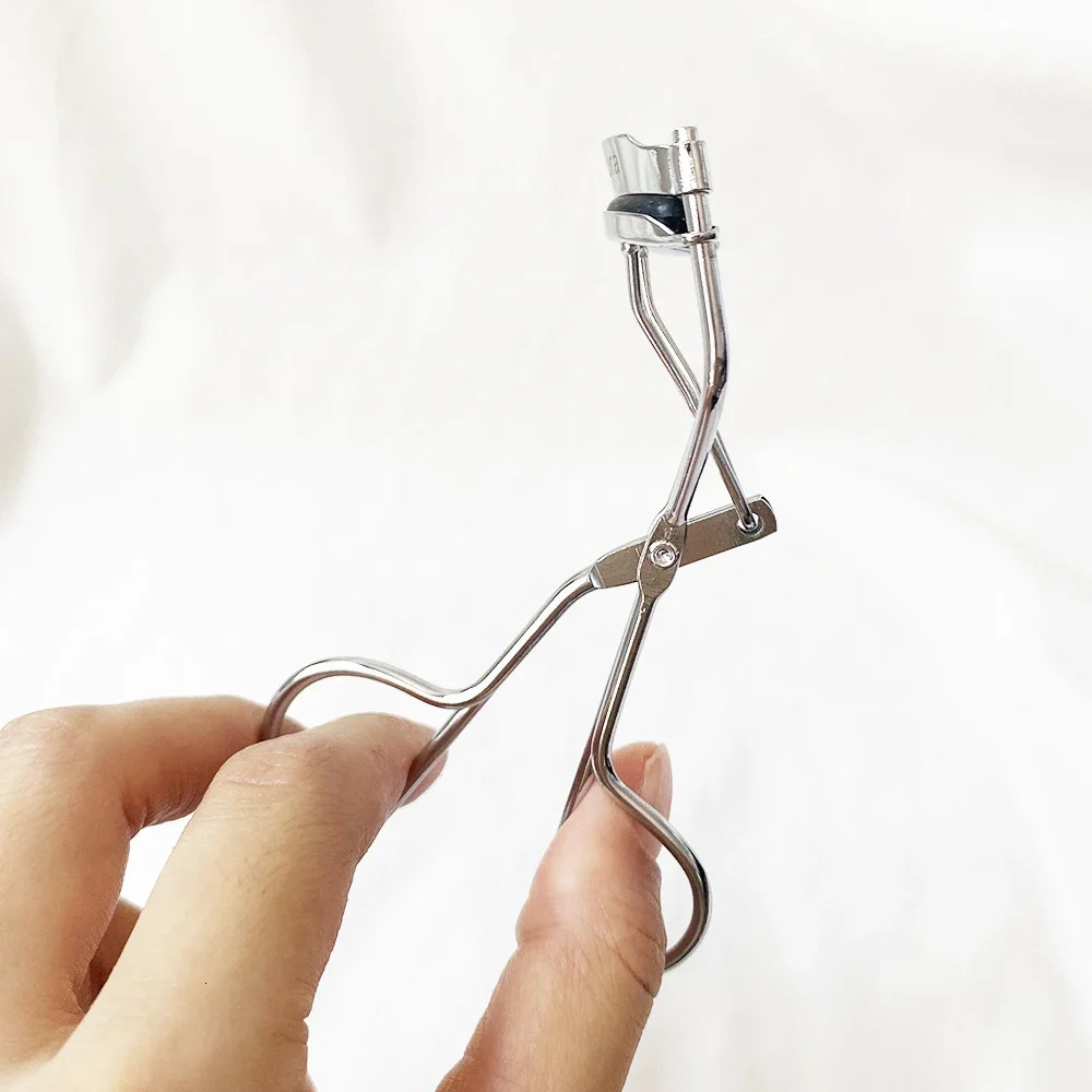 iconic eyelash curler Stainless Steel Silver Precise Control for Long Lasting Curl 241127
