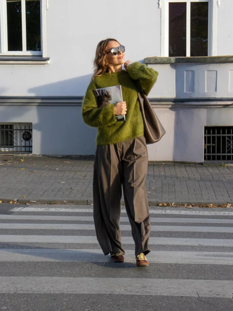 Casual Knitted Solid Sweater Womens Fashion Thick Green Loose O-neck Long Sleeve Pulling Flower Autumn Winter Warm Knitted 241128