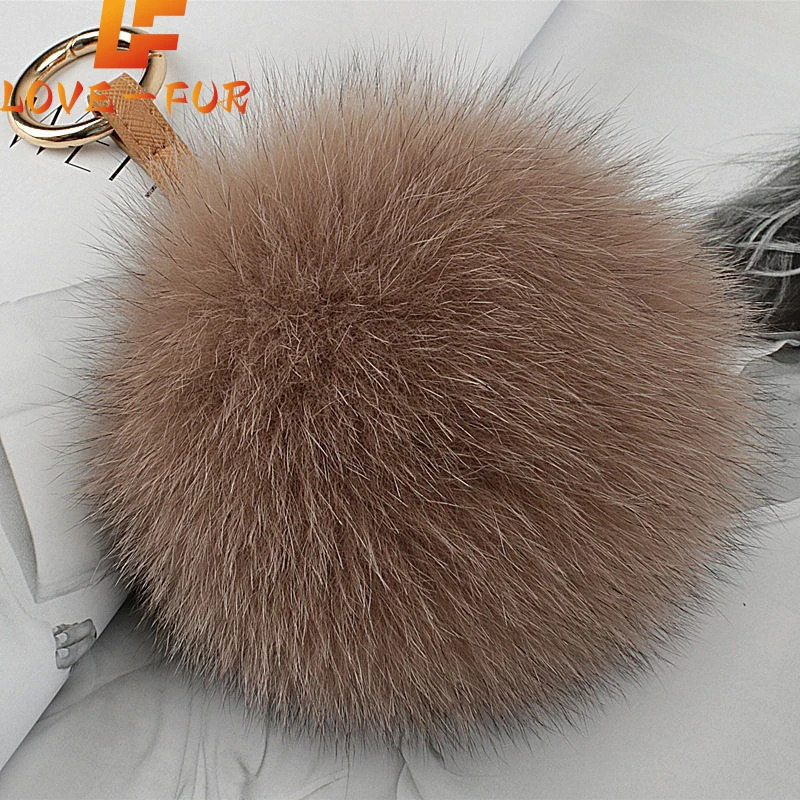 2024 Chain Metal Ring Pendant For Women 13cm Fluffy Real Fur Ball Pom Poms Pompom High Quality Keychain Car Key y241125