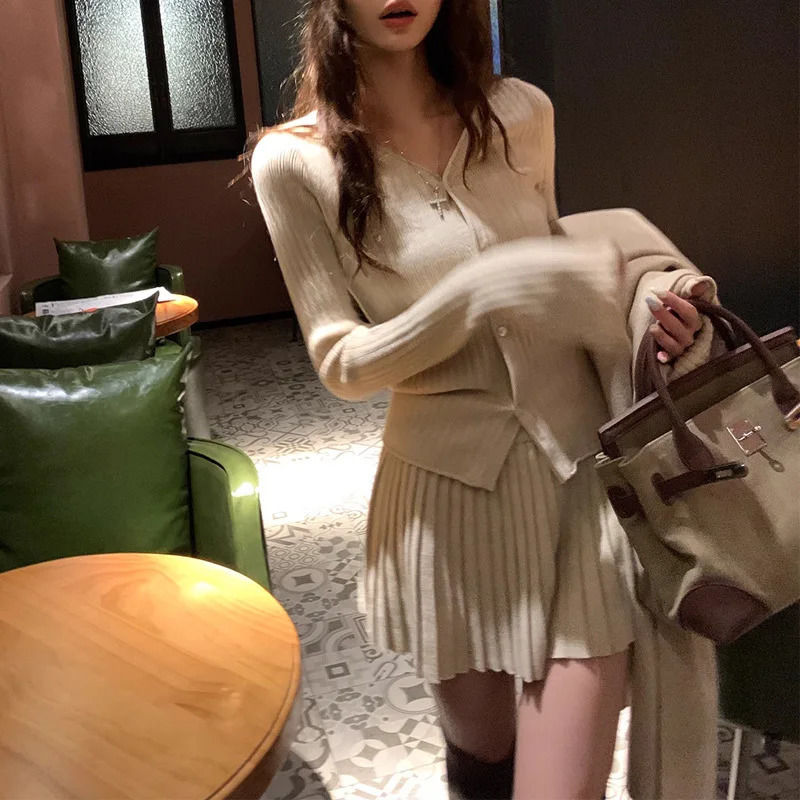 Spring Autumn Womens Knitted Suit Fashion Sweet Slim Knit Cardigan Y2k Tops Elastic Waist Mini Pleated Skirt 2pcs Matching Set 241127