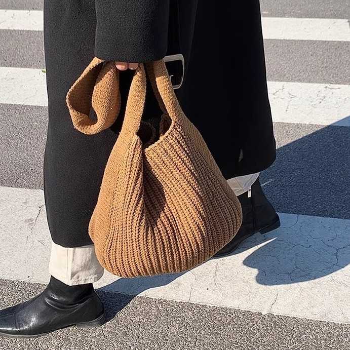 Autumn Large Capacity Commuter Knitted Tote Bag for Women 2024 New Chestnut Single Shoulder Cross Shoulder Big Bag