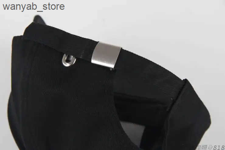 Ball Caps Fashionable cotton baseball cap creative perforated ring hip-hop hat punk adult casual solid adjustable unisex Snapback hat Gorra L240910