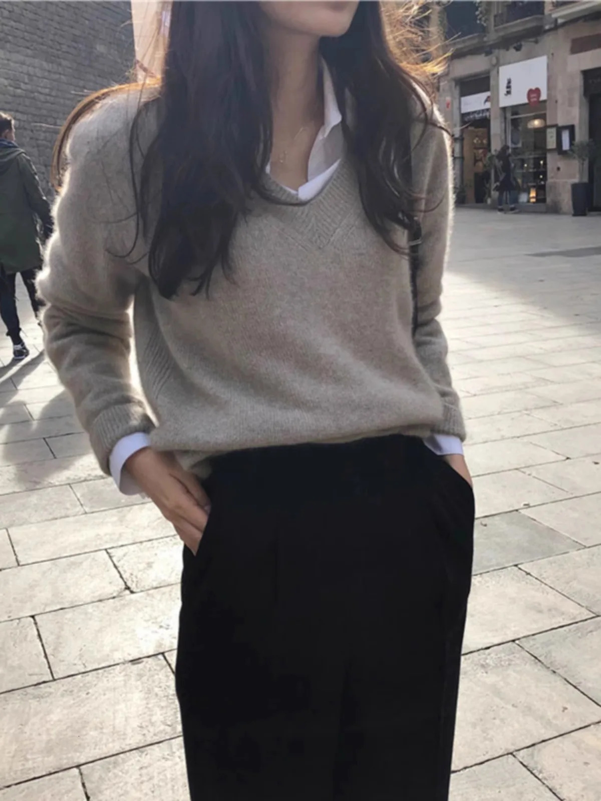 Mens V-neck 100% pure cashmere sweater Womens brushed autumn and winter loose wool sweater 241128