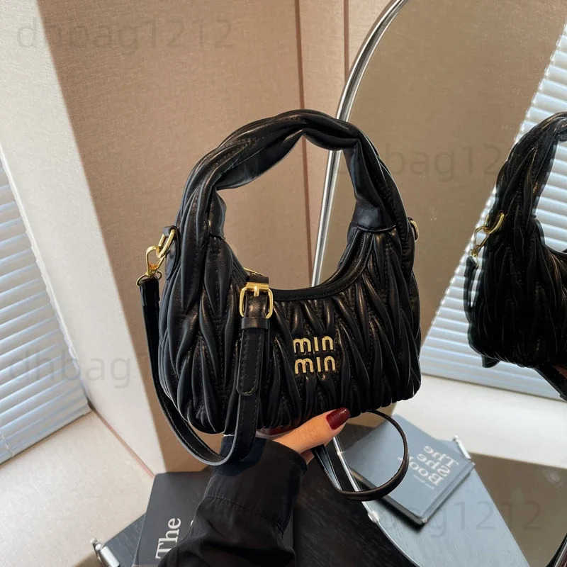 Totes 2024 New Soft Leather Bag Womens Cross Body Bag Womens Retro Brand Luxury Bag Fashion Womens Bag T241128