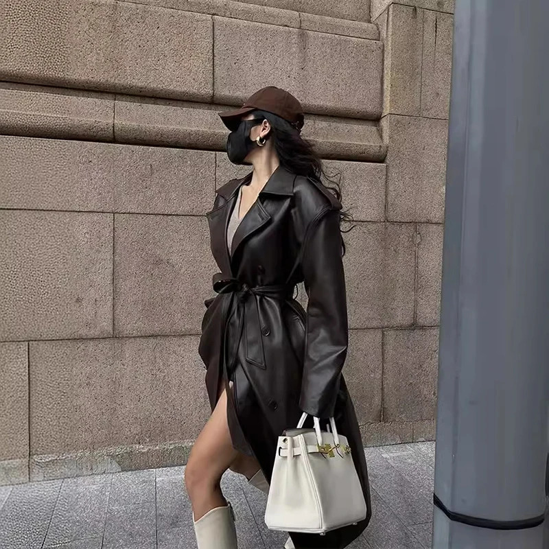 Autumn and Winter Faux Leather Trench Coat Womens Highend Style Black Midlong Vintage Loose 241129