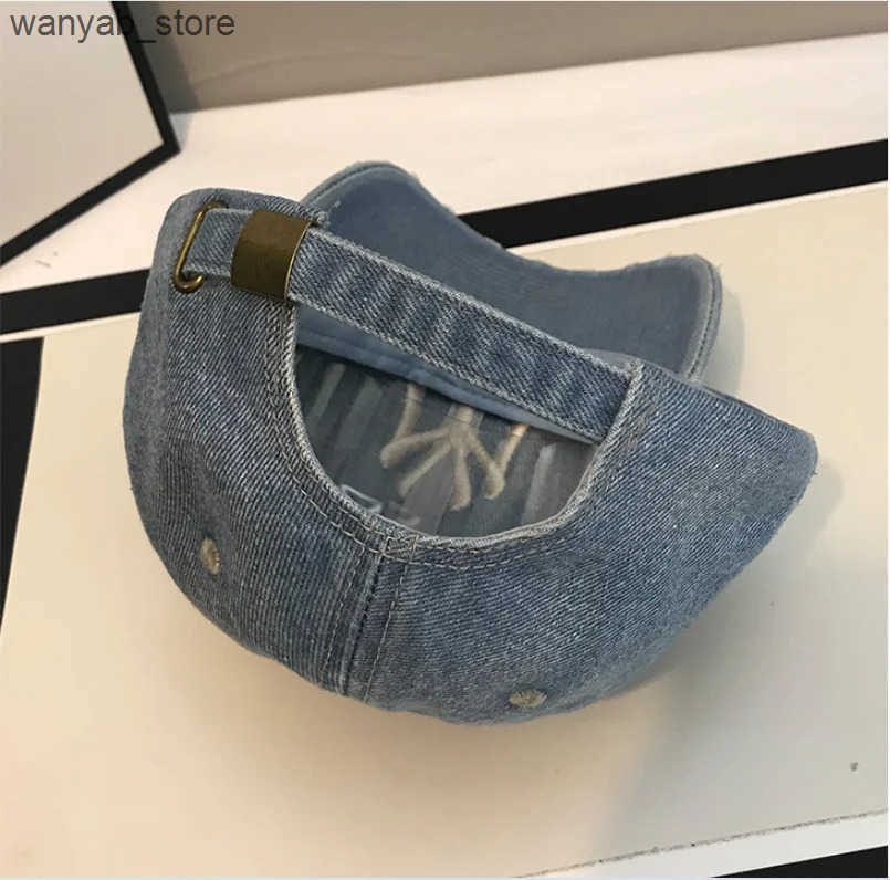 Ball Caps Retro mens denim baseball cap 3D embroidered hole denim cap womens fashionable Distressed adjustable snap cap dad cap L240910