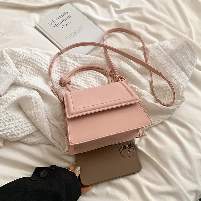 A Stylish Solid Color PU Material Women's Shoulder Bag Handbag, A Variety Oron Colors, Delicate And Small, New