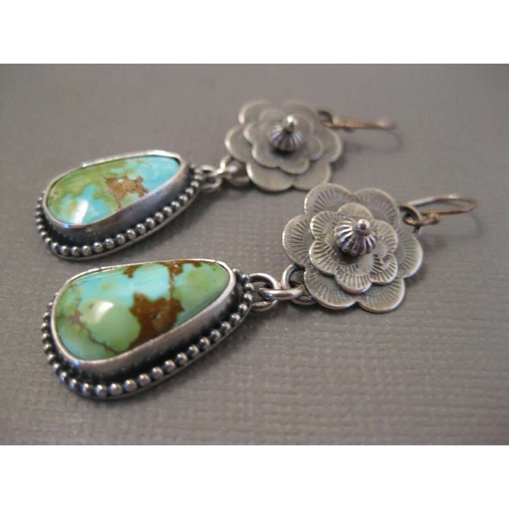 Ladies' earrings and accessories
