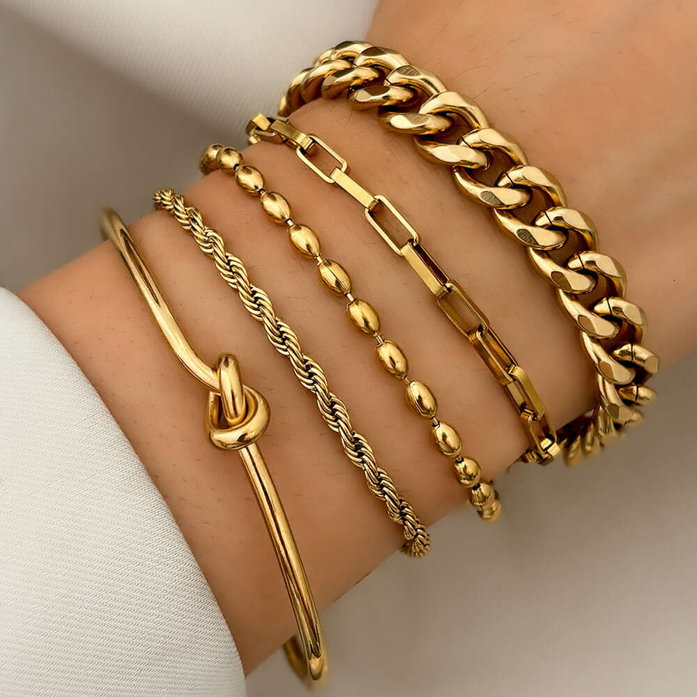 Stainless Steel Fashionable Atmosphere Chain Gorgeous Bracelets Set For Women Jewelry Gift Recommendations