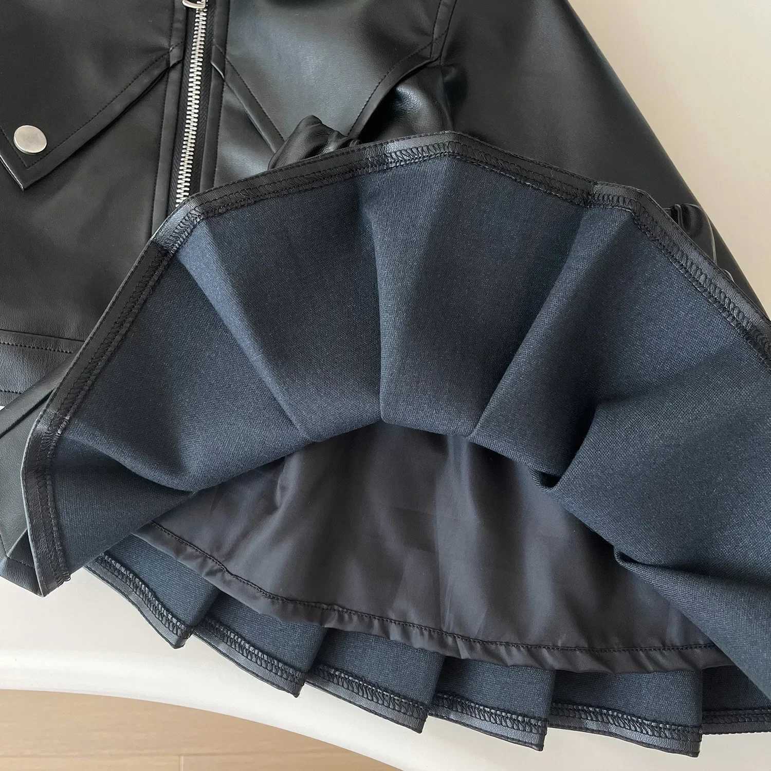 Clothing Sets Two-piece Set for Girls Handsome Lapel Solid Leather Top + Solid Leather Pleated Skirt Kids Clothes Girls Toddler Girl Clothes Y241129MA