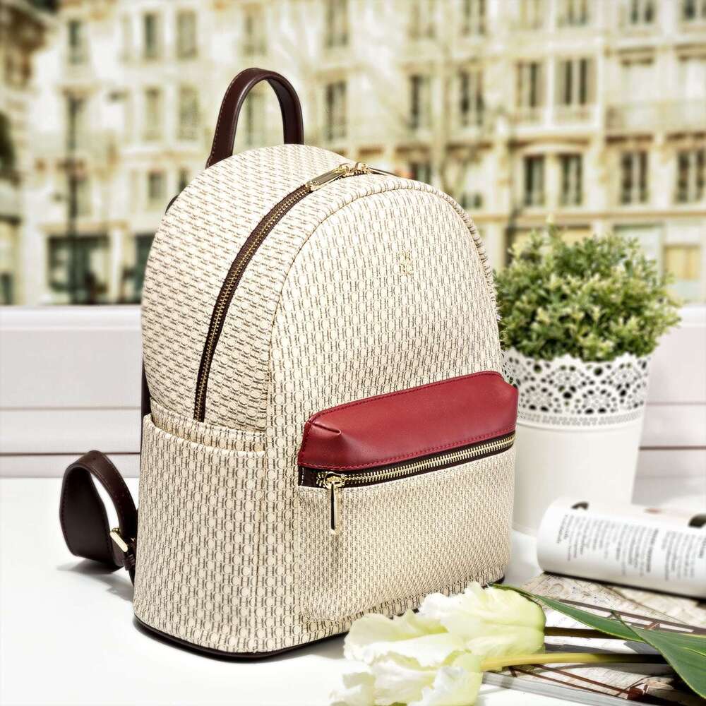 New lightweight leather material backpack, high-value waterproof, suitable for women's commuting and leisure bags, women's large capacity ba