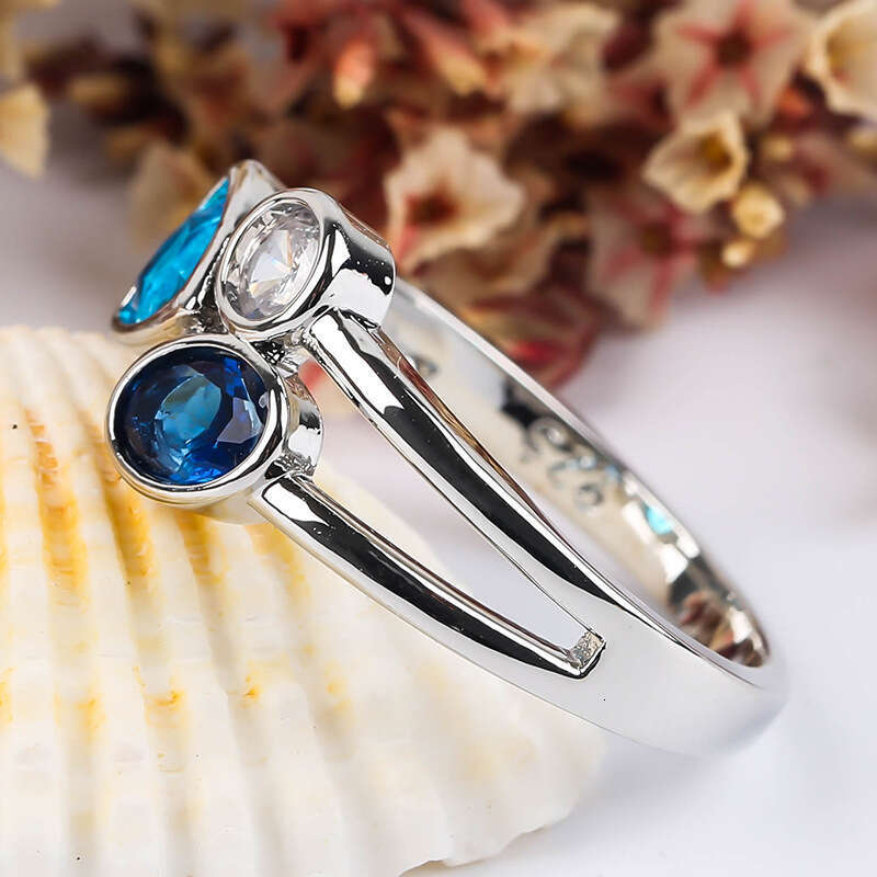 Hecheng's new personalized and beautiful irregular tricolor stone ring