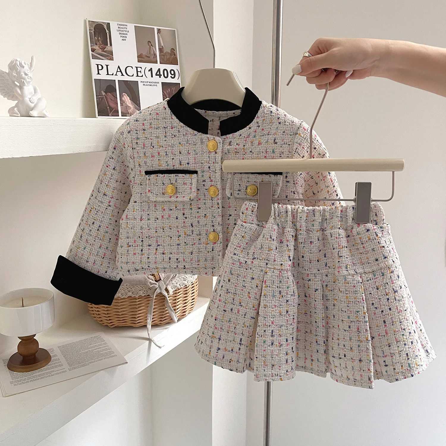 Clothing Sets Childrens Clothing Sets Single Breasted Coat + Pleated Skirt 2pcs Kids Clothes Girls Kids Boutique Clothes Baby Girl Outfit Set Y2411299