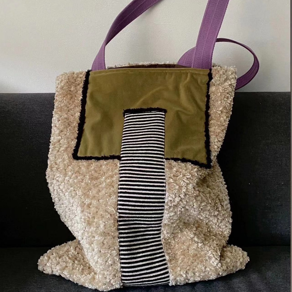 2025 new Niche 2023 new autumn and winter large capacity spliced fur bag, women's high-end versatile shoulder bag