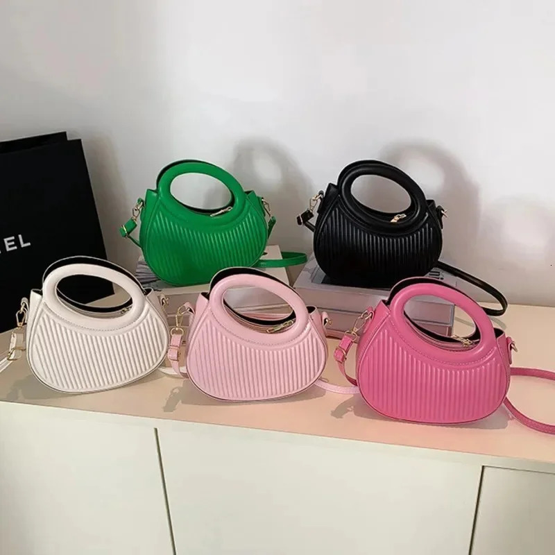 Half Moon Small Shoulder Bag For Women Handbags er Purse Female Tote Elegant Fashion Versatile CrossBody Bags 241126
