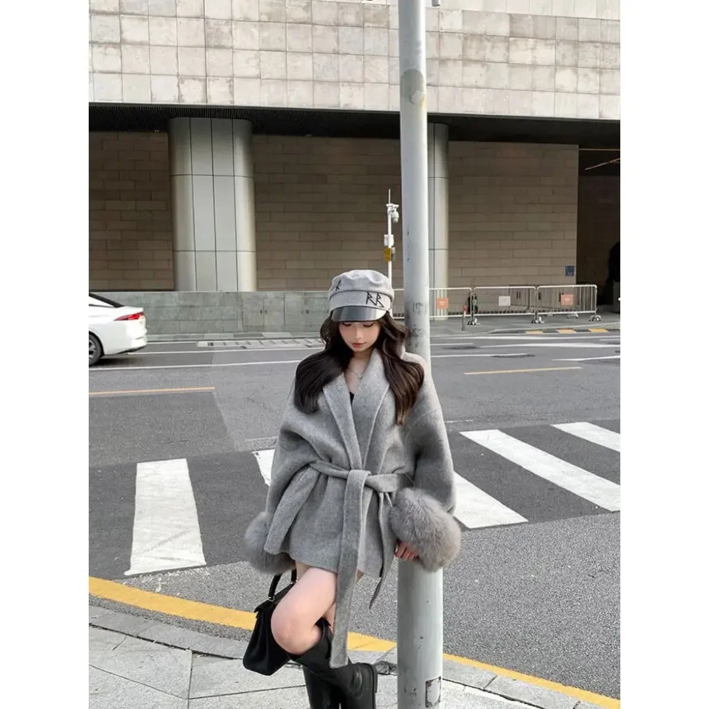 Korean Fashion Black Strapped Woolen Coat Women Clothing Spring and Autumn Loose Premium Splicing Hairy Sleeve Winter Coats 241129