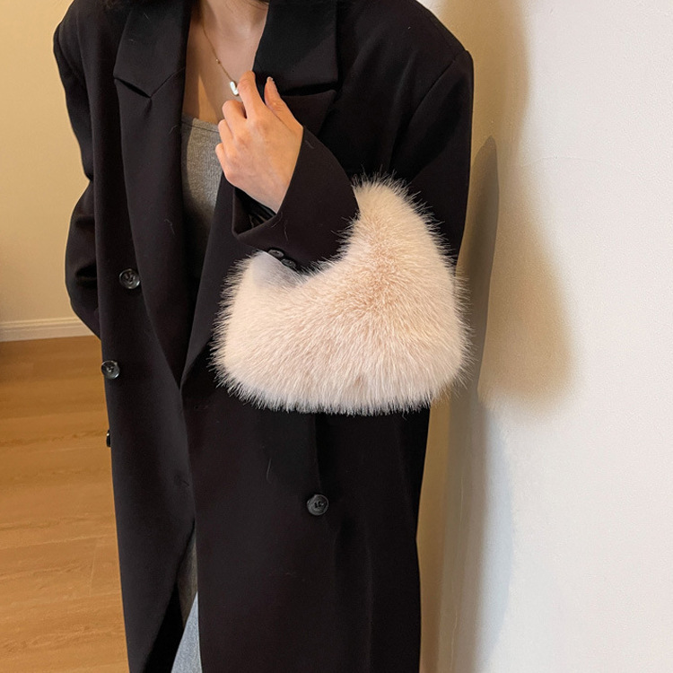 Chic Bags Fluffy Women Handbag Soft Crossbody Bags Solid Color Clutch Purse Winter Furry Warm Top-handle Bag Designer Handbags