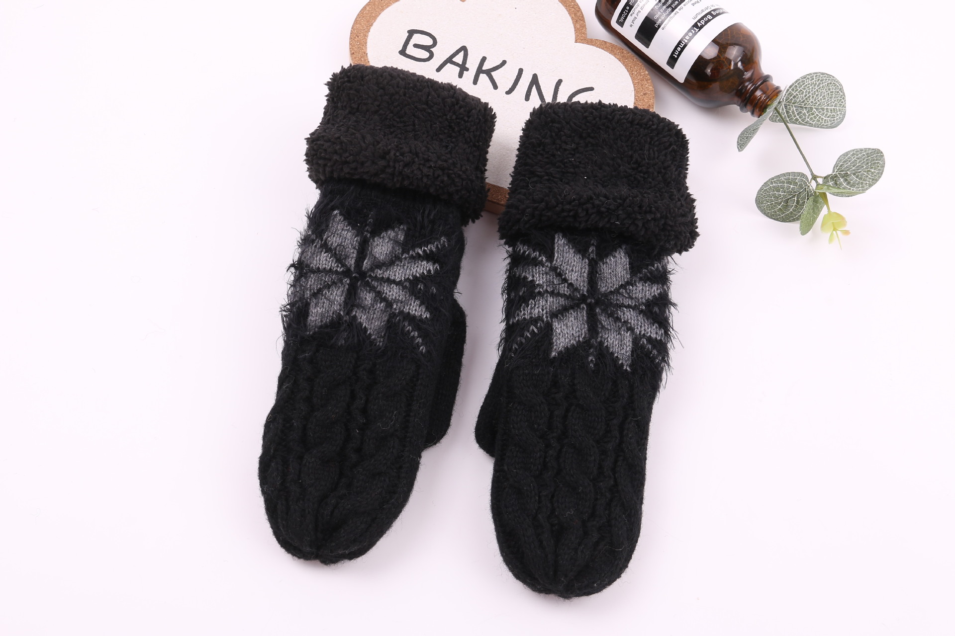 New women's warm and plush thick finger gloves for students cute and sweet wool bag finger gloves manufacturer wholesale