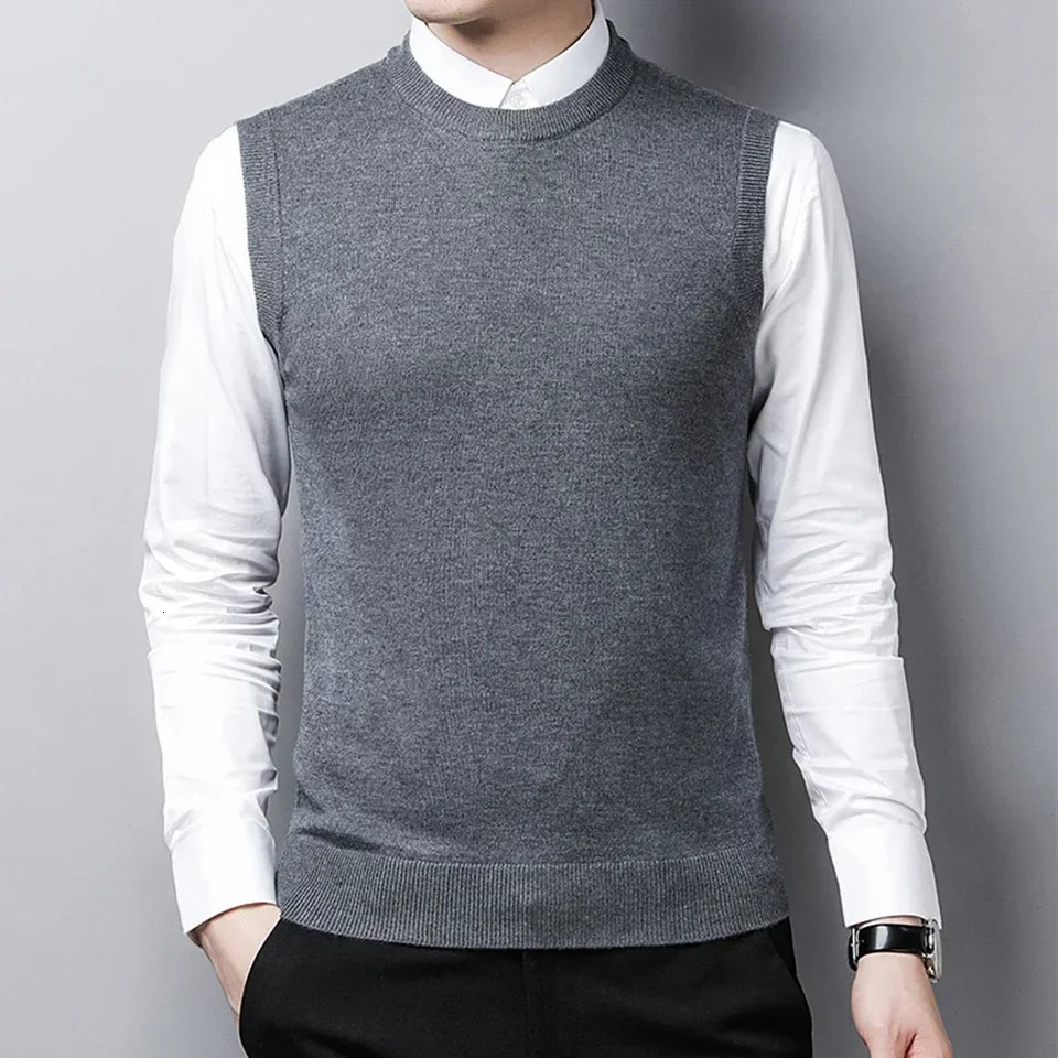Men Sweater Vest Korean Round Neck Business Casual Fitted Version Black Light Grey Sleeveless Knitted Top Male 241129