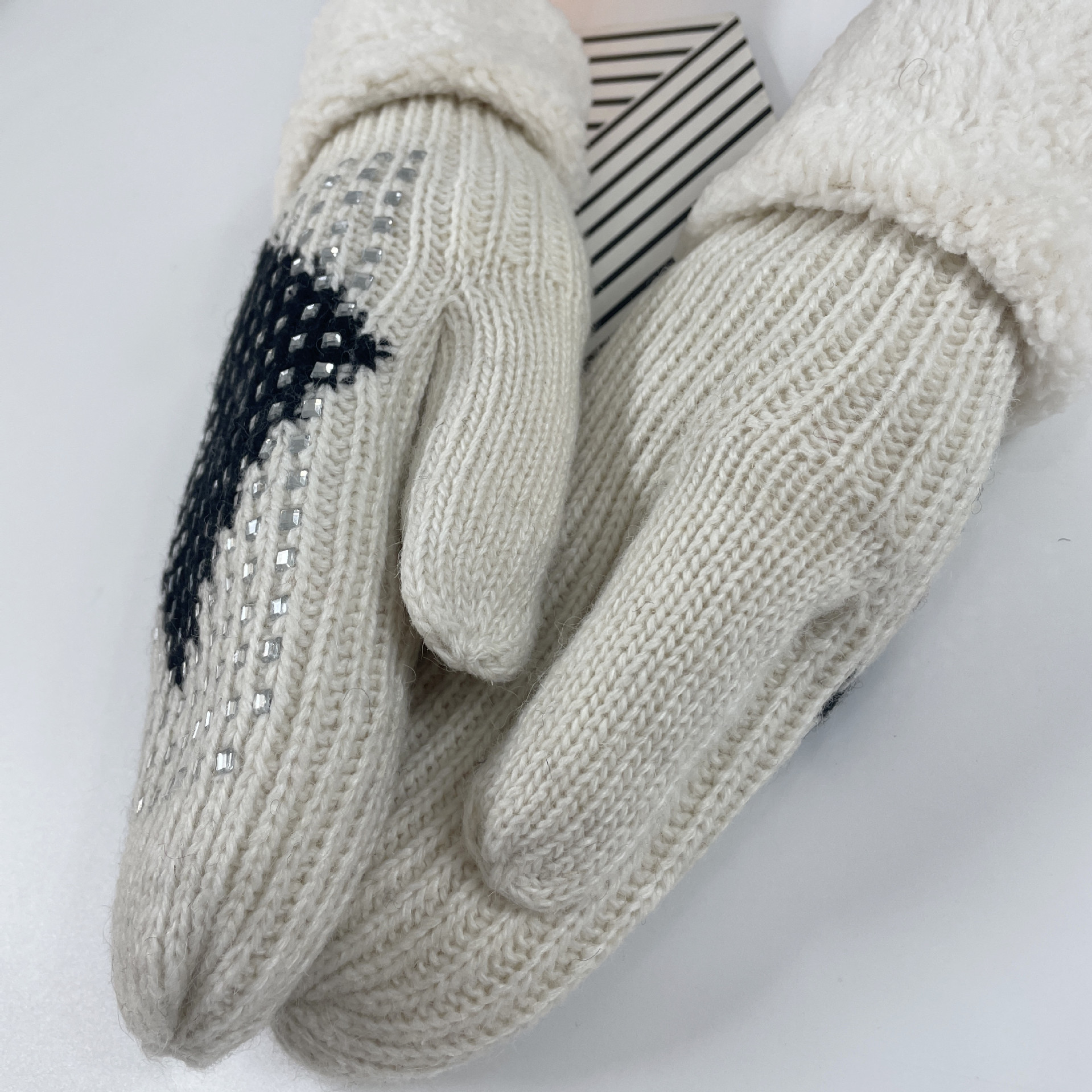 New autumn and winter gloves knitted hot drilled wool wrapped gloves warm thickened and plush knitted gloves