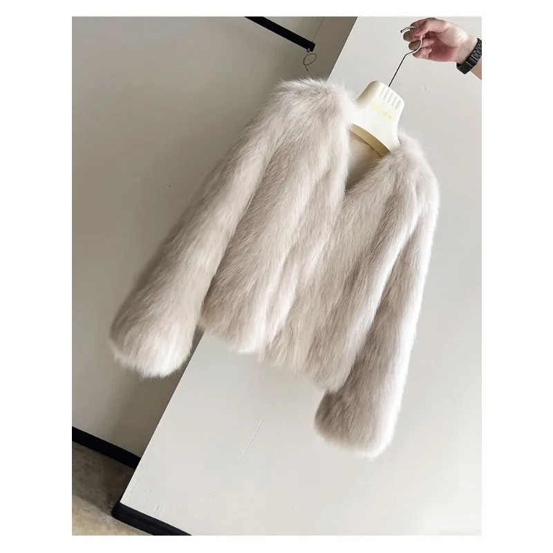 Womens Faux Fur Coat Short Jackets Long Sleeve Fluffy Lady Outwear Covered Button Women Streetwear N11071 241121Z