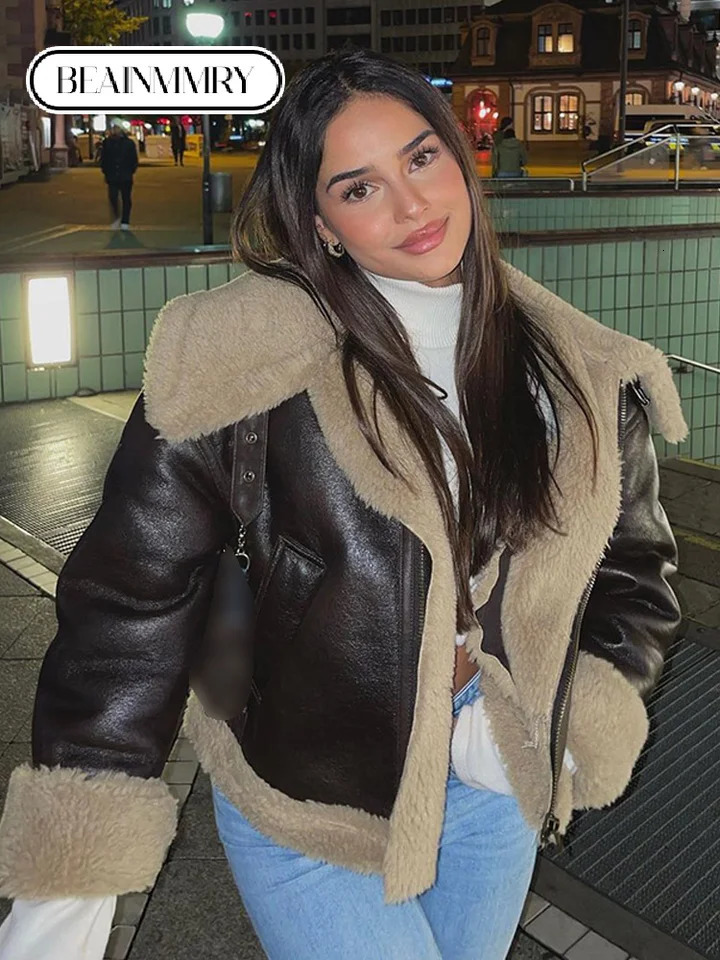 Casual Warm Sheepskin Spliced Leather Jacket Fashion Lapel Long Sleeve Pocket Short Coat Women Winter Retro Lady Streetwear 241129