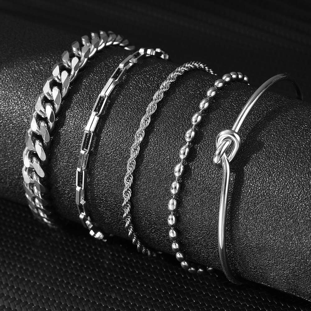 Stainless Steel Fashionable Atmosphere Chain Gorgeous Bracelets Set For Women Jewelry Gift Recommendations