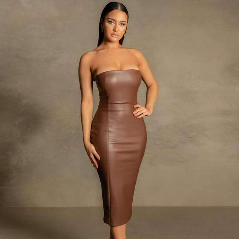Solid color PU leather, fashionable stylish, slim fit bra and sexy mid length with a slit back. Women's dress