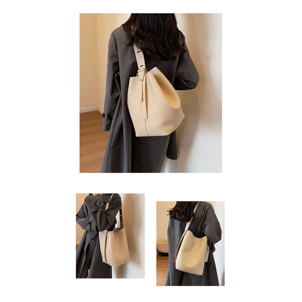 Simple And Fashionable Shoulder Cross Bag Women In Autumn, Versatile For Commuting, Large Capacity Water Bucket, Trendy Quality, Classic B2