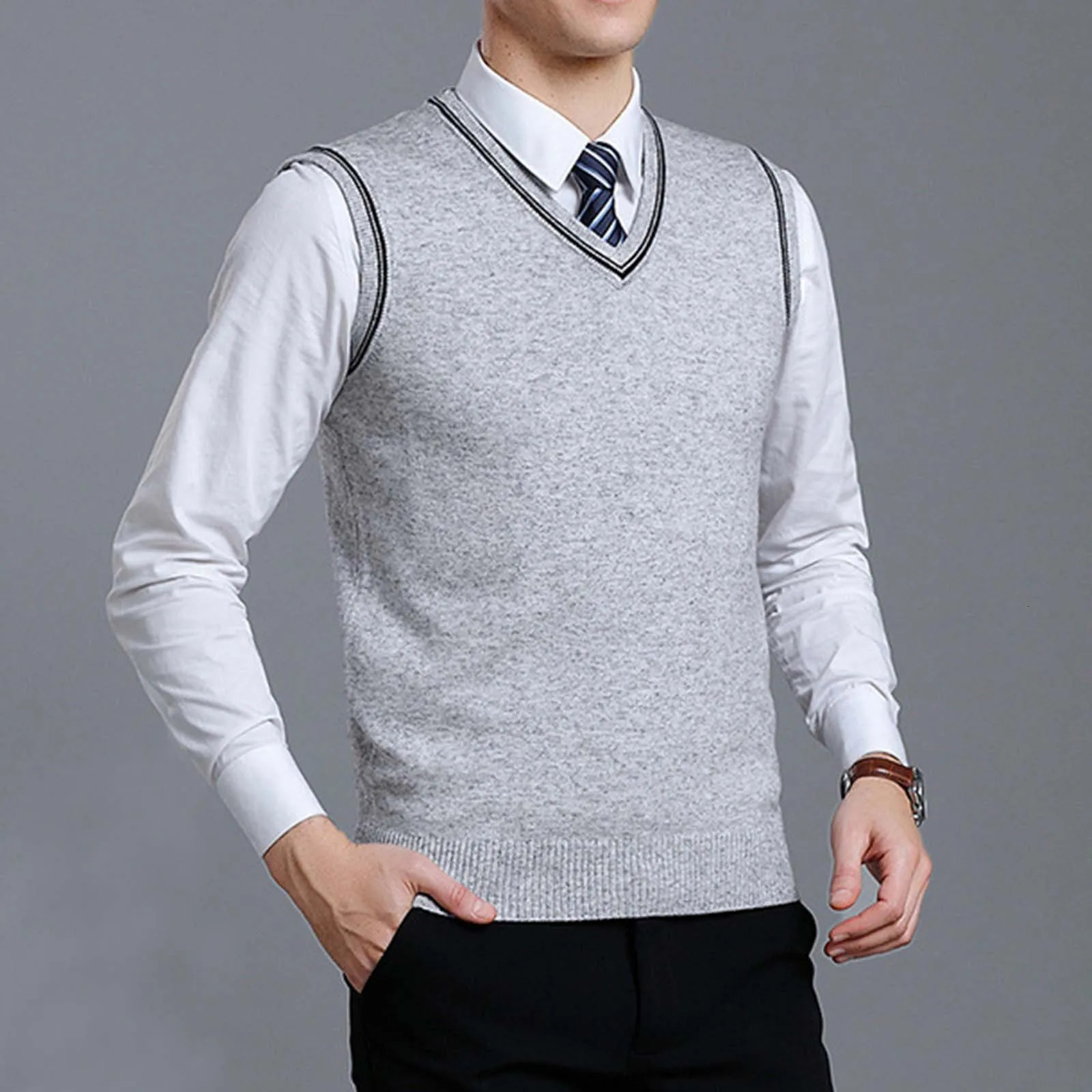 Men Knitted Sweater Vest Top Quality Autum Winter Fashion Slim Fit Knit V Neck Trendy Woolen Sleeveless Vests 241129