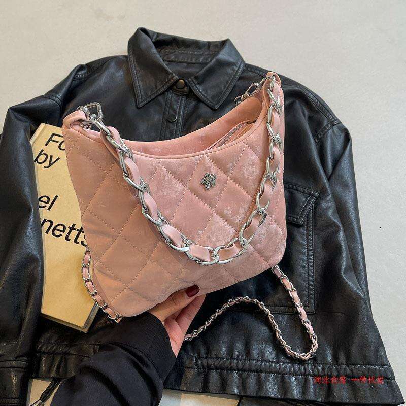 Gge Embroidery Thread Large Capacity Bag New Women's Spring Versatile Retro Chain Crossbody Bucket Fashion Quality Classic B1