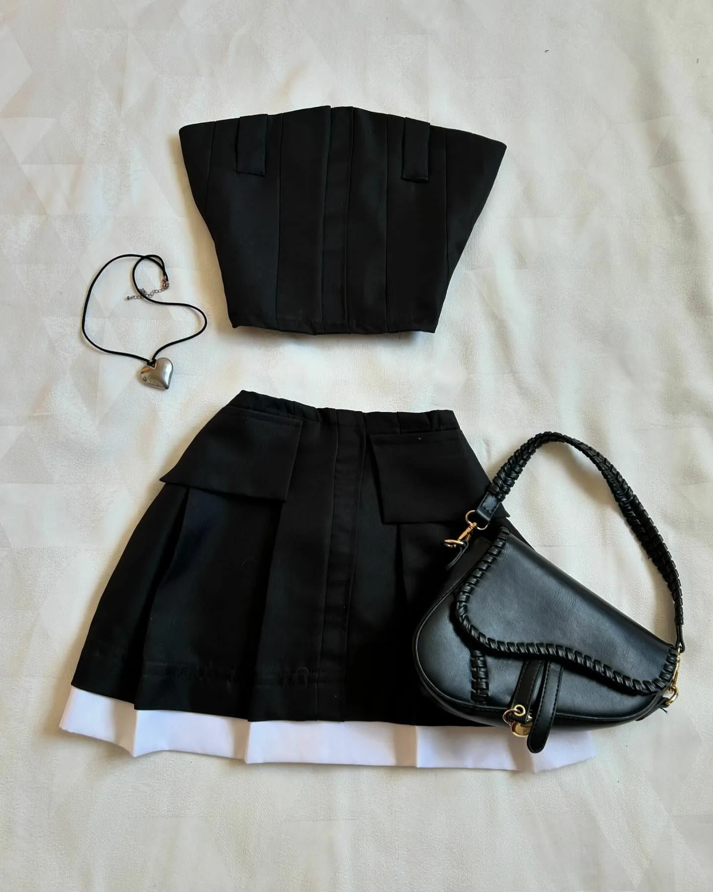 Y2K Black Suit Skirt Two Piece Set Harajuku Sexy tie Elastic Tube Tops Gothic Mini Splicing Pleated Autumn Suits 241129