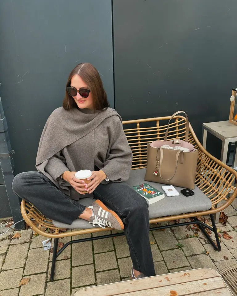 Elegant scarf collar solid long sleeved short jacket for women fashionable and warm chic jacket autumn and winter item Communicating Outerwear 241128