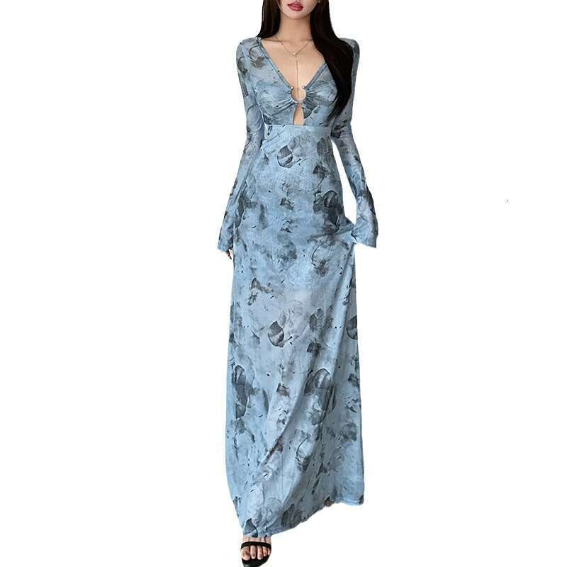 Wind 2024 Summer New Women's Elegant V-neck Blue Spot Pattern Long Sleeve Slimming Dress