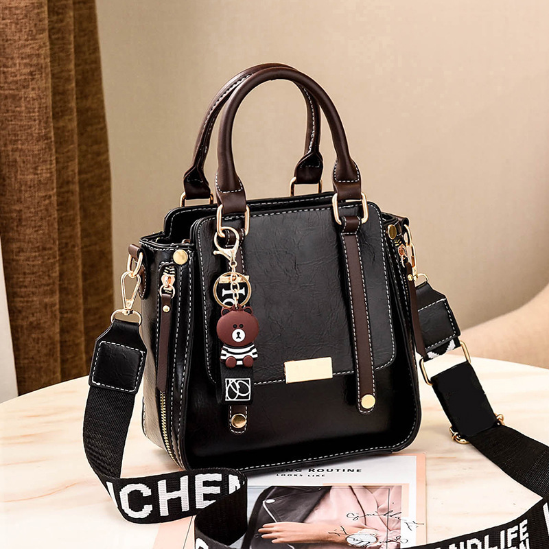 Women's PU Leather Shoulder Bag: Soft Casual Designer Handbag For Everyday Use New Free Delivery Designer Bag