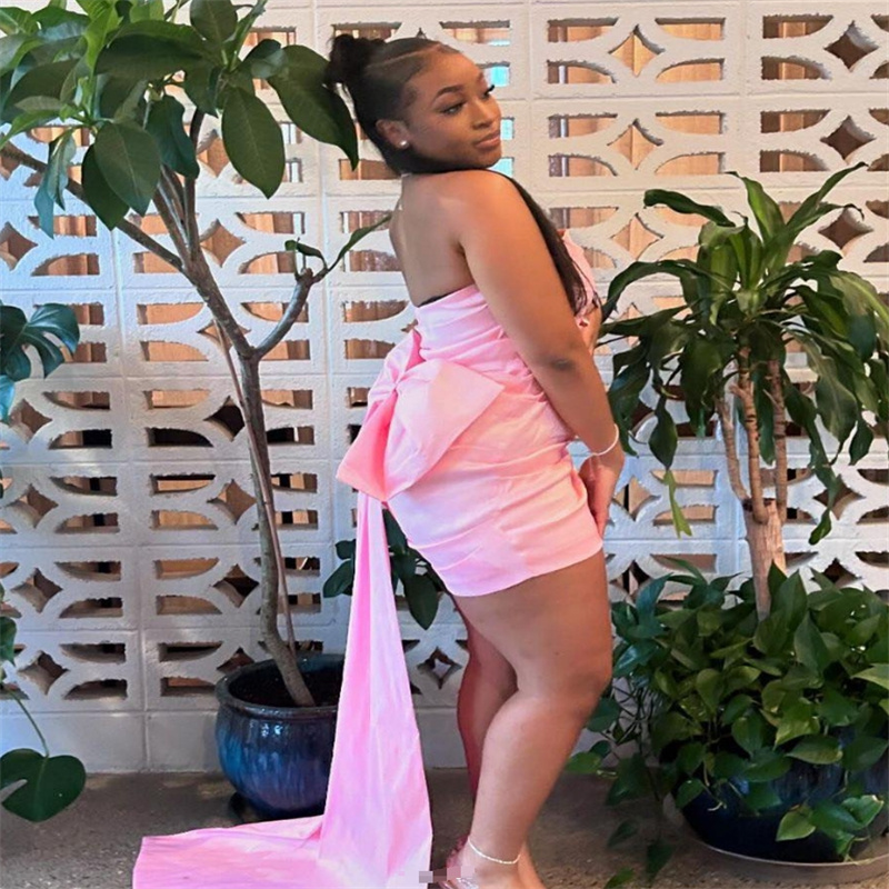 Chic Plus Size Pink Prom Dress With Bow Train Sexy Strapless Holiday Evening Short Dress Satin Foraml Occasion Party Birthday Homecoming Dress Vestio 