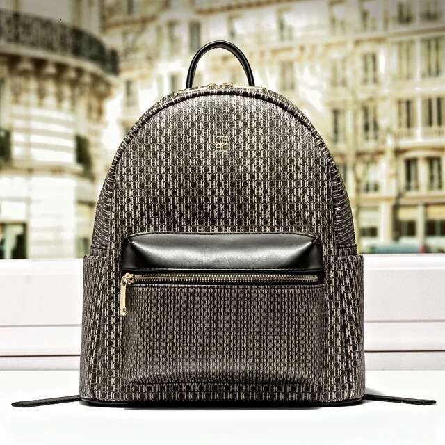 New lightweight leather material backpack, high-value waterproof, suitable for women's commuting and leisure bags, women's large capacity ba