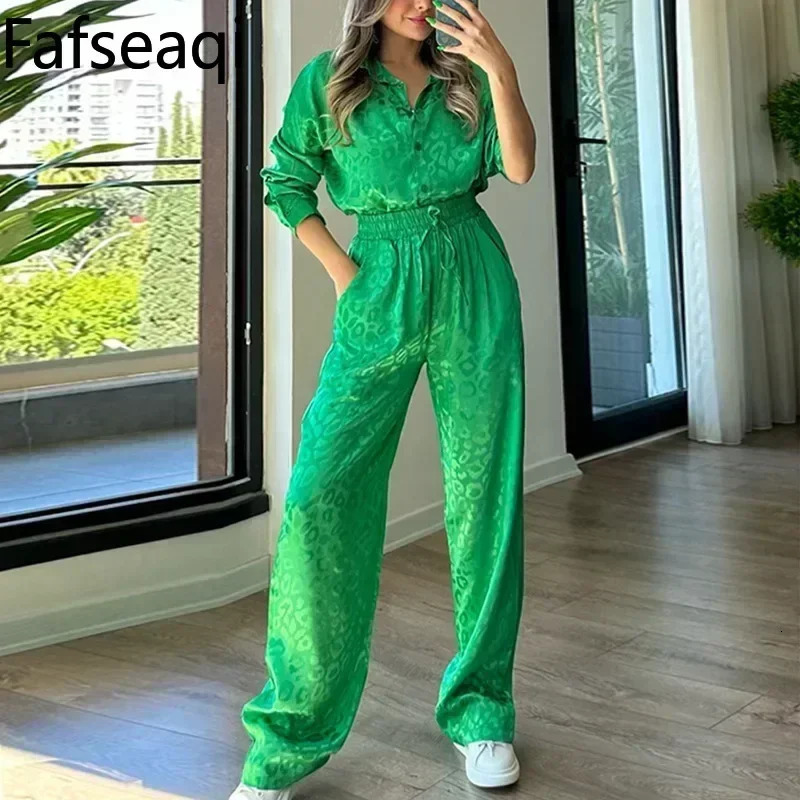 Green Satin Suits for Women Spring Leopard Print Buttons Shirts Elegant Twopiece Set Office Womens Shiny Trouser Suit 240423