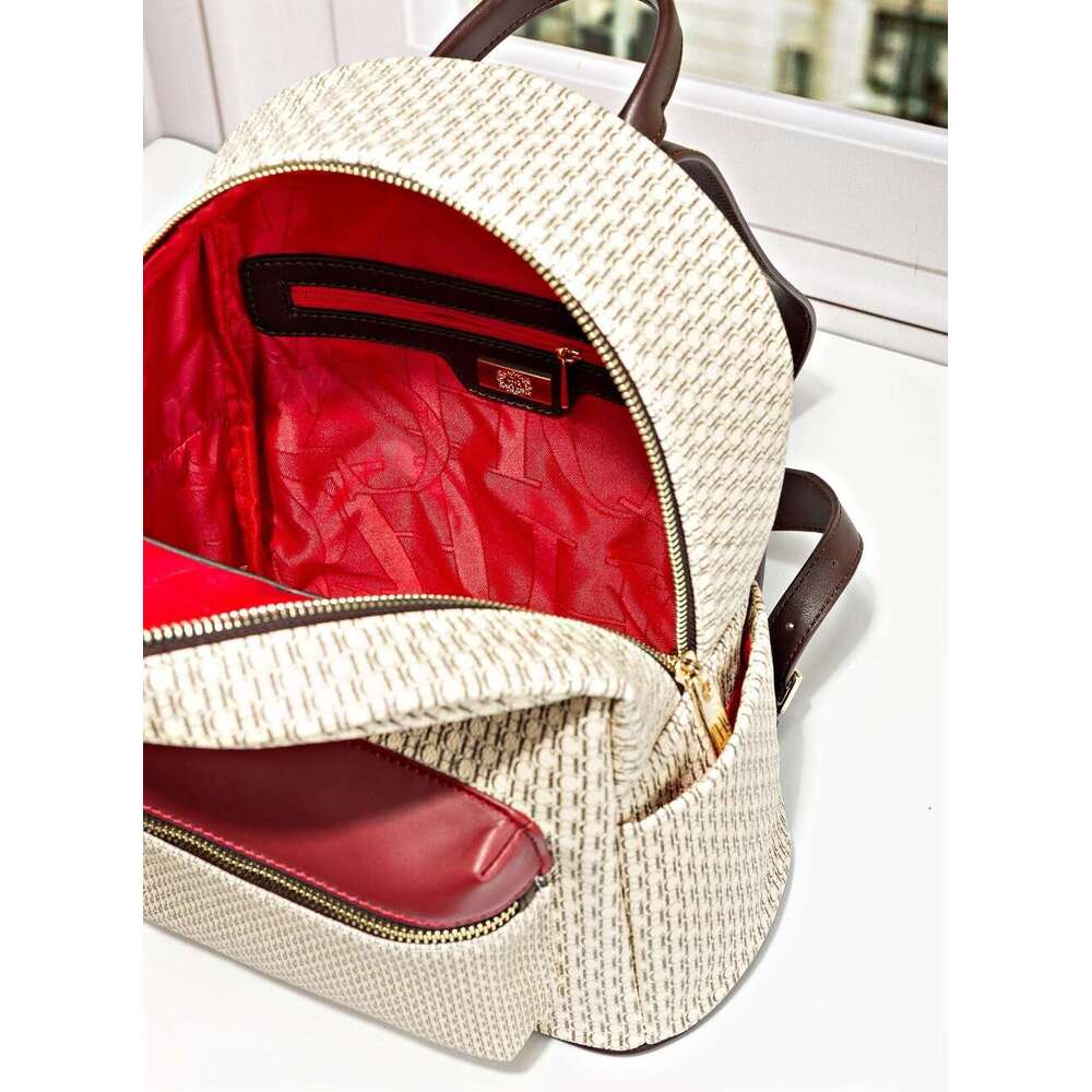 New lightweight leather material backpack, high-value waterproof, suitable for women's commuting and leisure bags, women's large capacity ba
