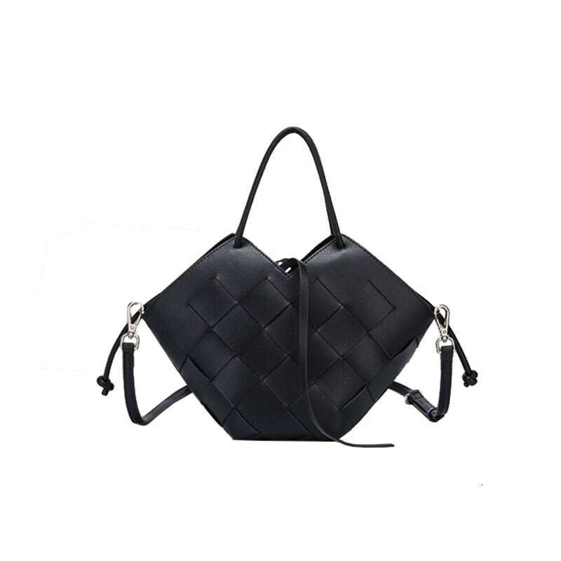 LEMON KOKO Women's Design Portable Brand New Original Woven Single Shoulder Crossbody Bag Large Capacity Women's Bag
