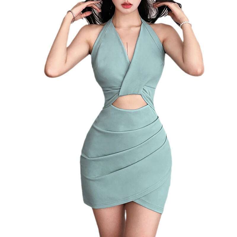 Wind 2023 Summer New Women's Fashion and Sexy Style External Hanging Neck Slimming Dress Set