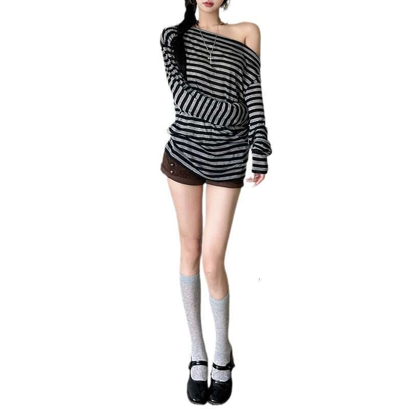 Wind 2024 Autumn New Women's Commuter Unique Cut Slant Neck Off Shoulder Striped Long Sleeve Top