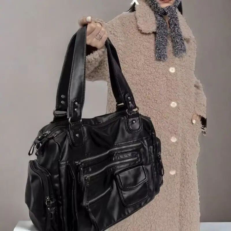 HAEX Punk Womens Handbag Trend Large Capacity Cross Shoulder Bag Motorcycle Style Multi Pocket Bolso Mujer 241126