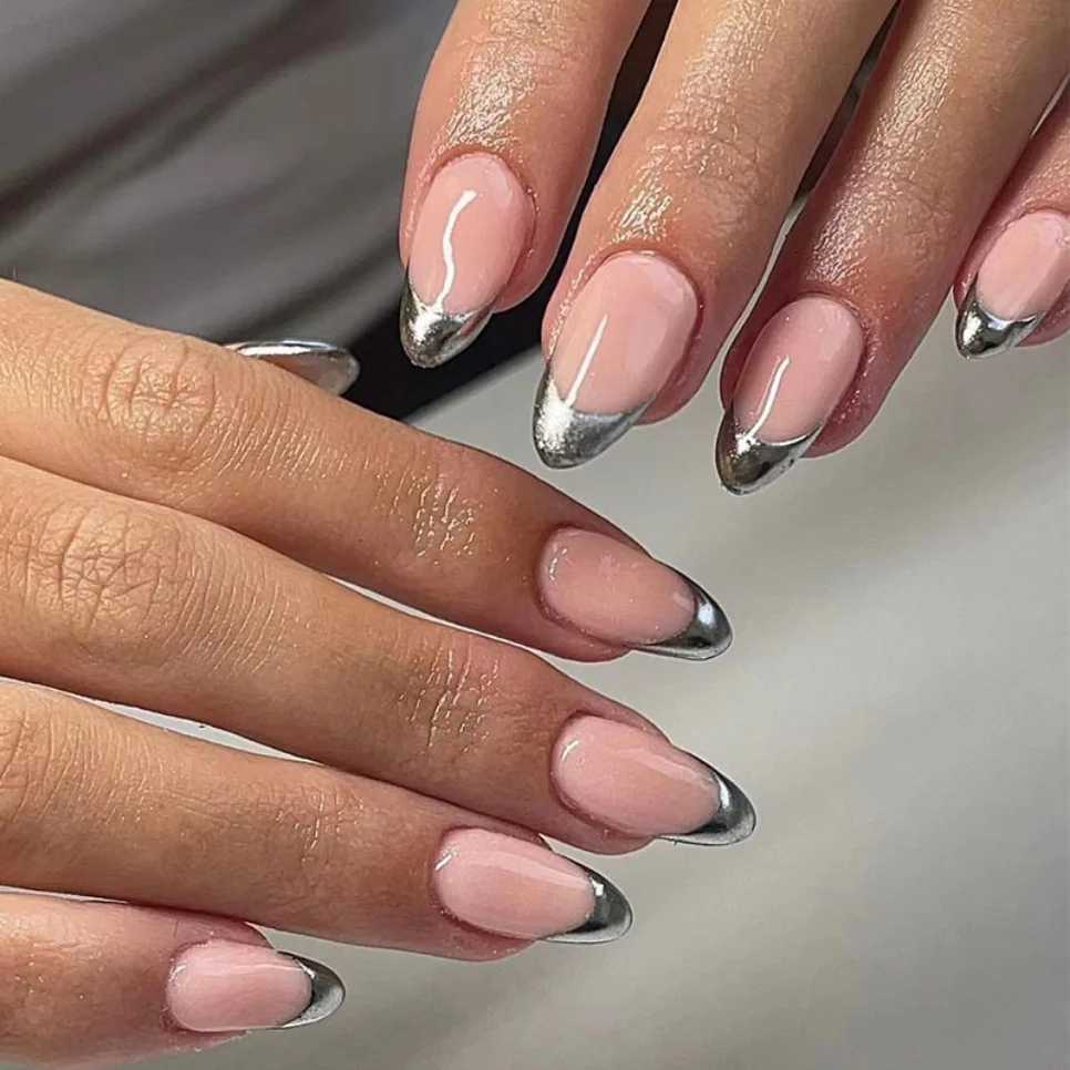24P French Oval False Nails Girls White Edge Design Nude Color Wearable Press on Nail Full Cover Short Acrylic Almond Fake NailsXJ250110