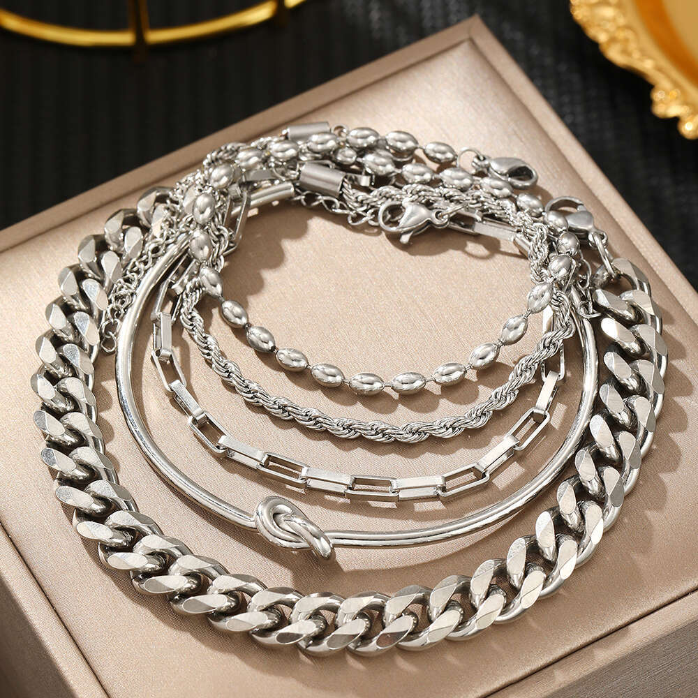 Stainless Steel Fashionable Atmosphere Chain Gorgeous Bracelets Set For Women Jewelry Gift Recommendations