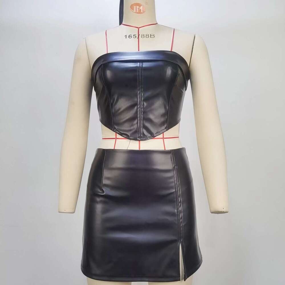 Women's clothing 2024 autumn strapless, backless, and navel revealing sexy top, hip hugging split skirt set