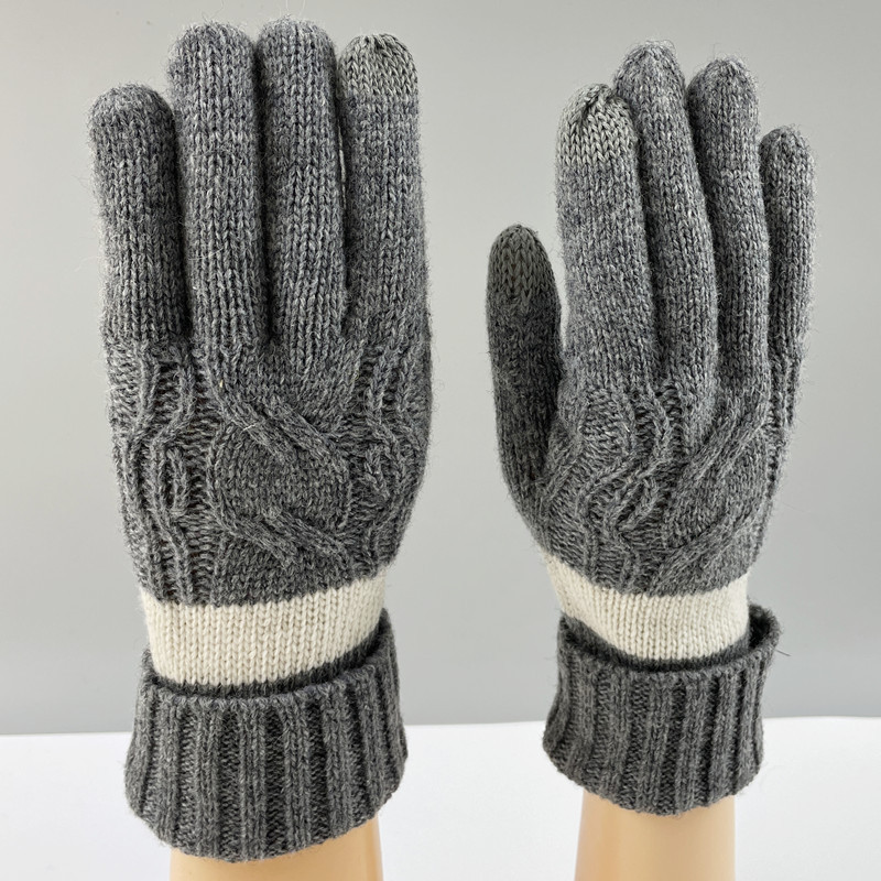 Manufacturer's new winter warm knitted gloves touch screen gloves wool men's and women's cold resistant woolen gloves spot wholesale